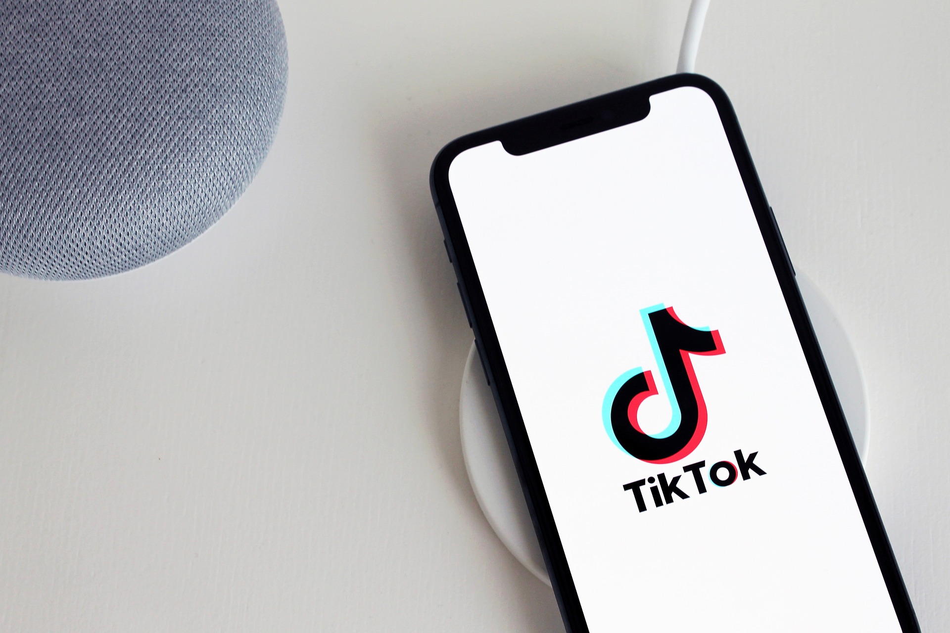 Breaking the Encryption Trend: Why TikTok is Saying “No” to End-to-End Private Messaging
