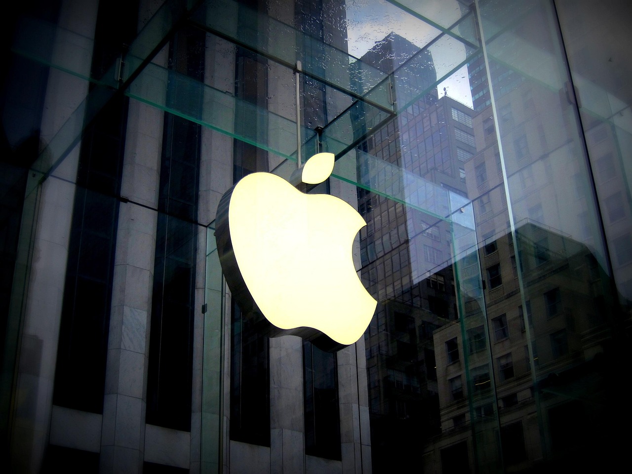 Apple vulnerability reports and AI cybersecurity flaws visualization