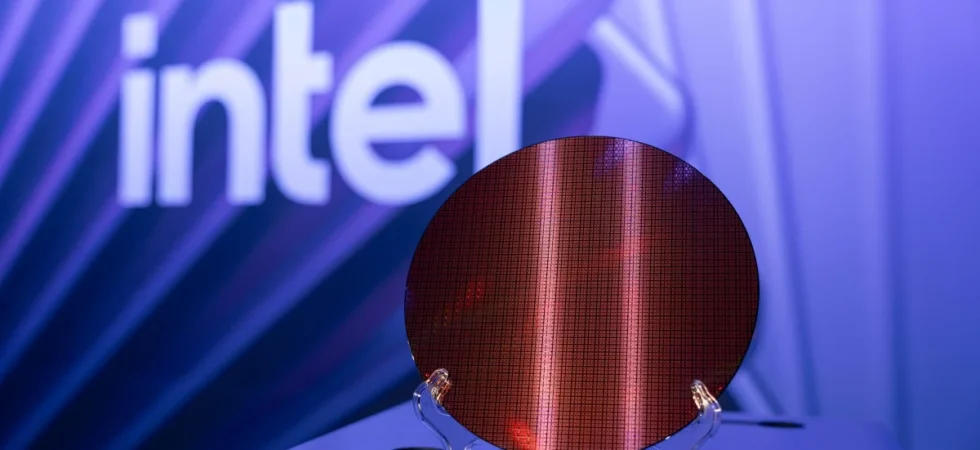 Intel security patch update screen, Xeon processor and WiFi adapter vulnerabilities
