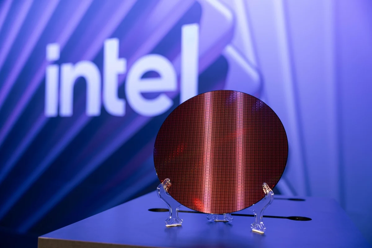 Intel security patch update screen, Xeon processor and WiFi adapter vulnerabilities